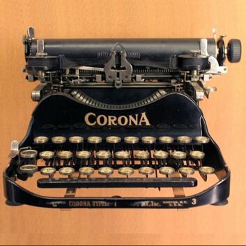 Picture“Musée des arts et métiers - Corona typewriter”, by Coyau, licensed under CC BY-SA 3.0